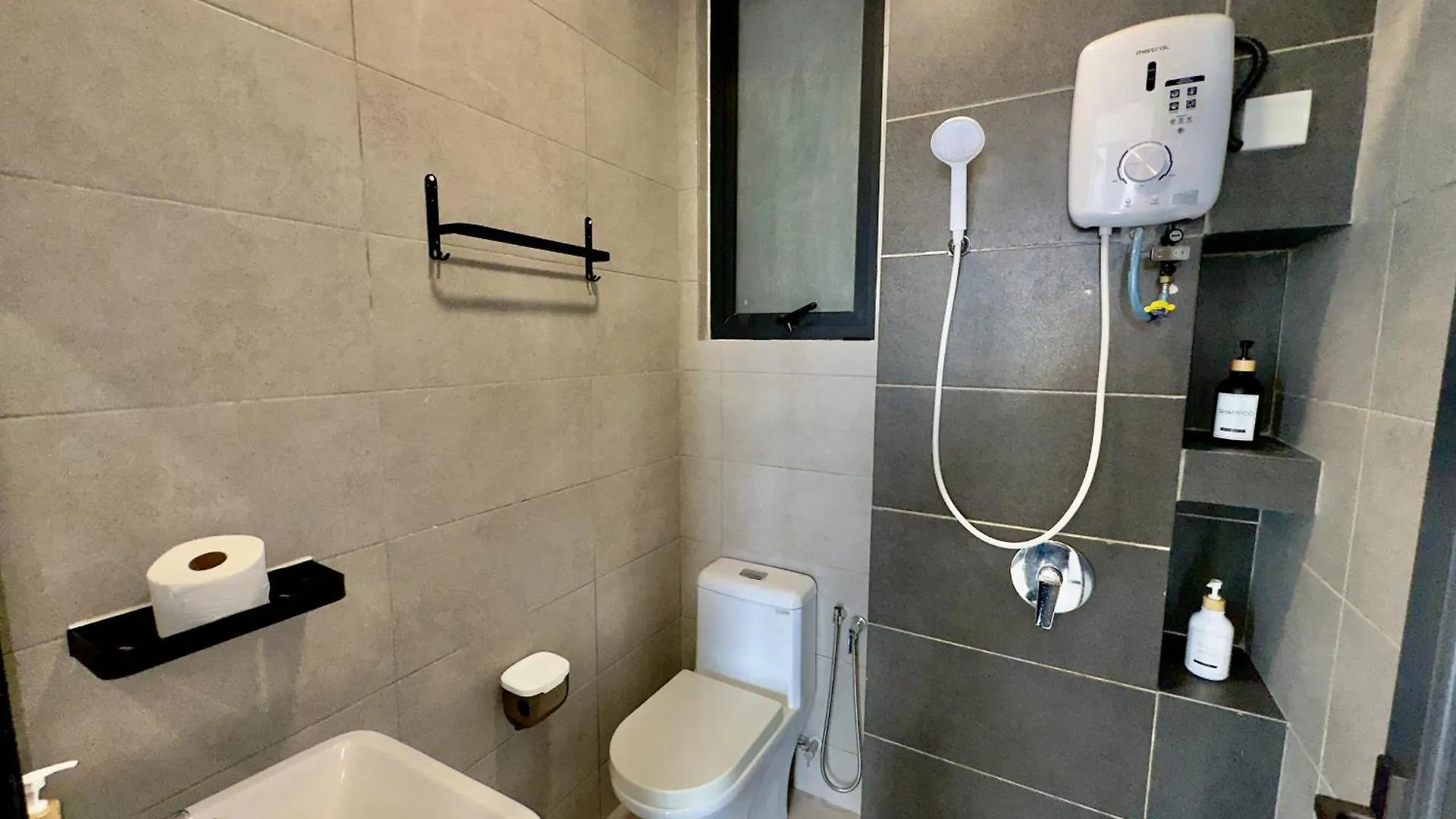 Cozy Urban Suites Georgetown View Jelutong